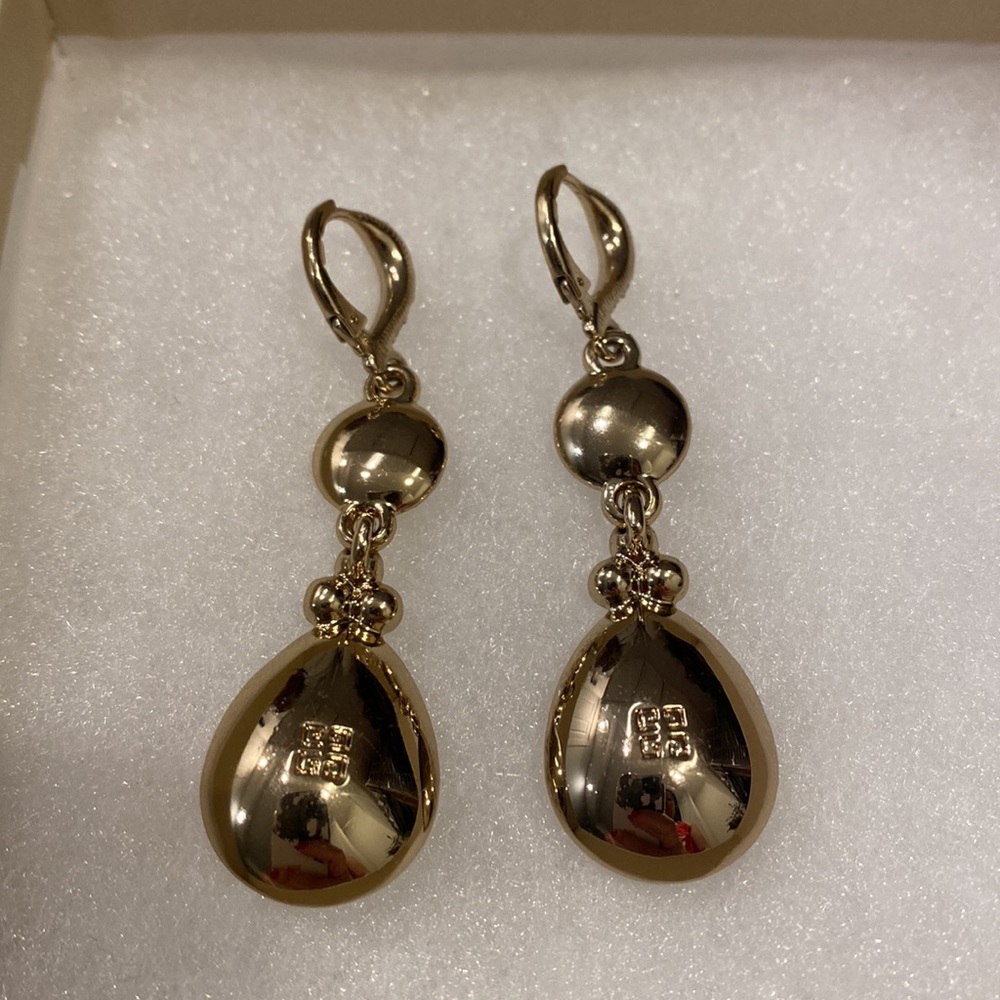 Givenchy Earrings - Picture 3 of 3